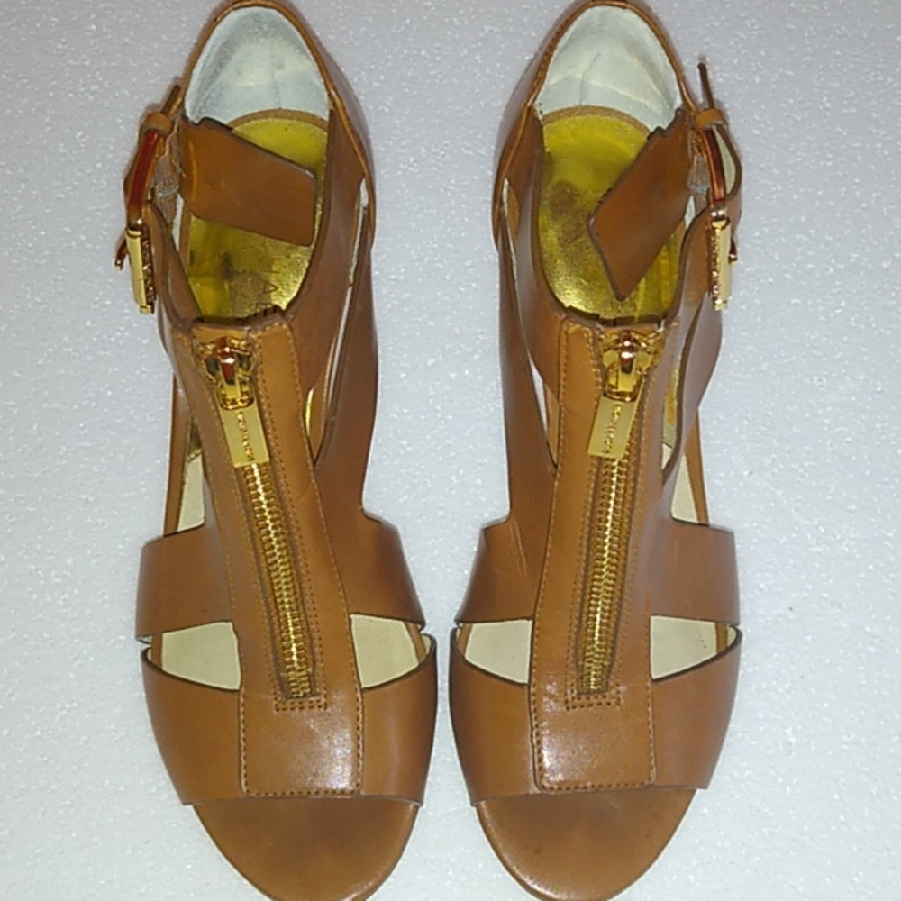 💖Michael Kors💯 Sexy heels. - Picture 3 of 8